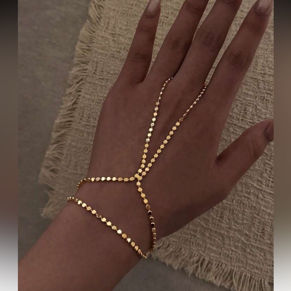 Free People Jewelry - Delicate Hand Chain Bracelet A1714